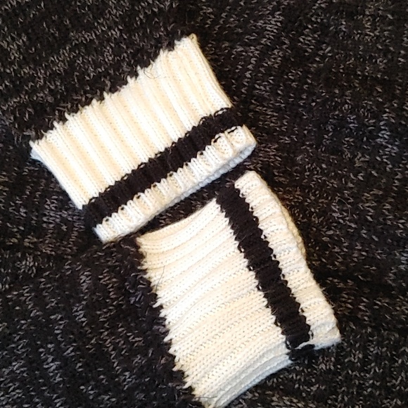 3/$40 My Style Long Sweater - Picture 2 of 5